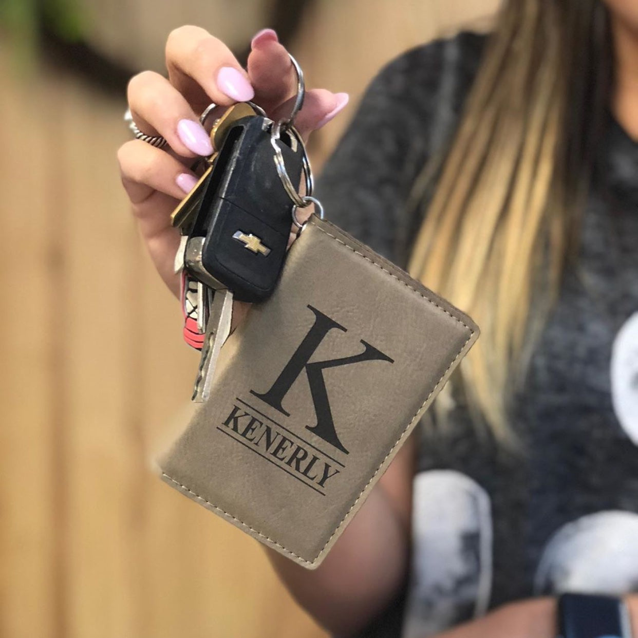 Personalized Keychain Wallet - Style & Function Combined